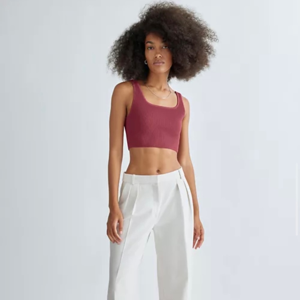 Sculpt Knit Cropped Tank. Rhodon Pink. Small